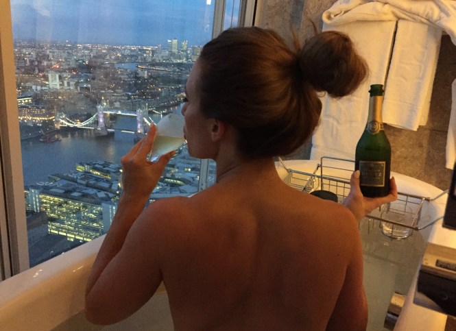 London Bridge bath time 